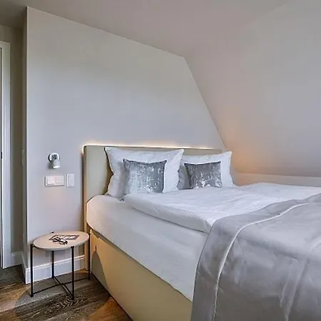 Casa de Férias Reetdach Friesenhaus Listperle List