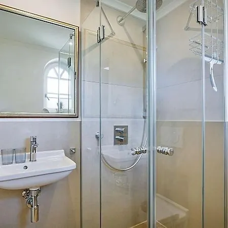 Casa de Férias Reetdach Friesenhaus Listperle